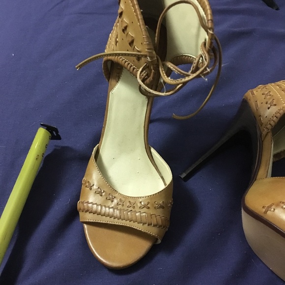 Sandals - Picture 3 of 4